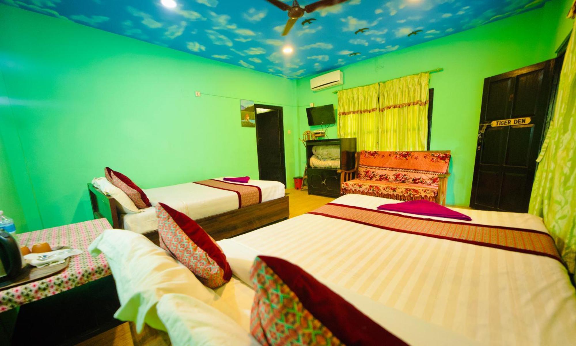 Chitwan Gaida Lodge - Animal Lovers & Birdwatchers Paradise Sauraha Exterior foto